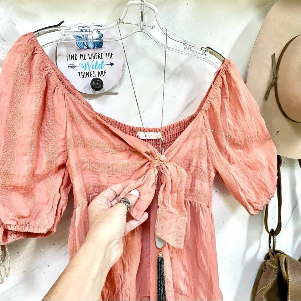 Anthropologie LUSH boho exaggerated sleeves boho smocked chest blouse - Picture 2 of 11